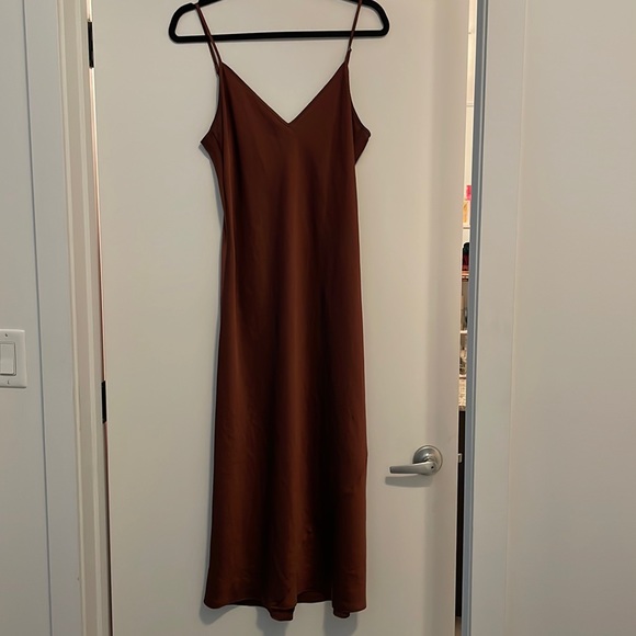 Wilfred Dresses & Skirts - Wilfred only slip midi dress